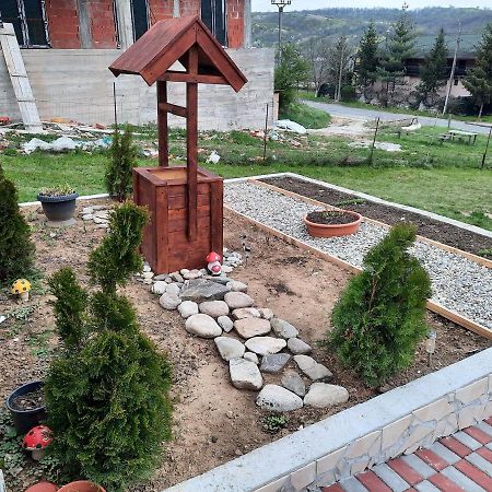 Casa Claudiu Villa Ieşelniţa Exteriör bild