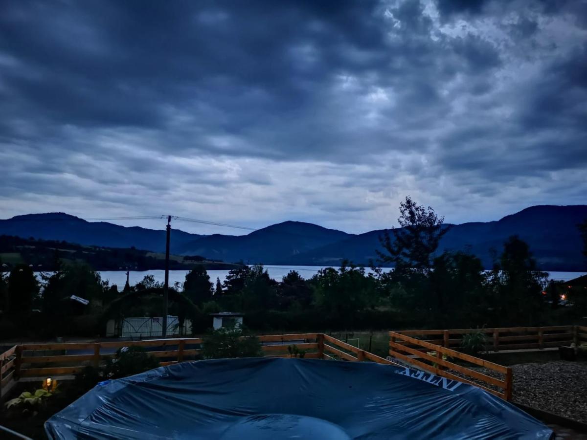 Casa Claudiu Villa Ieşelniţa Exteriör bild