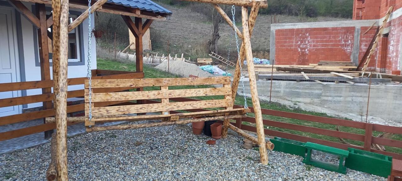 Casa Claudiu Villa Ieşelniţa Exteriör bild